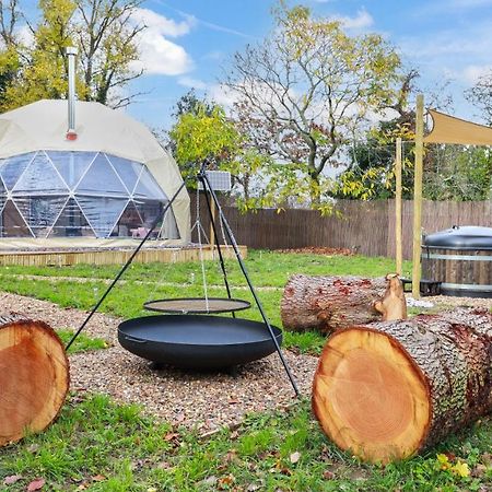 Luxury Dome With Private Wood-Fired Hot Tub Oxford Exterior foto